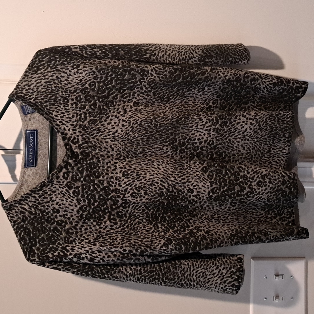 Karen Scott Black Gray Cheetah Sweater